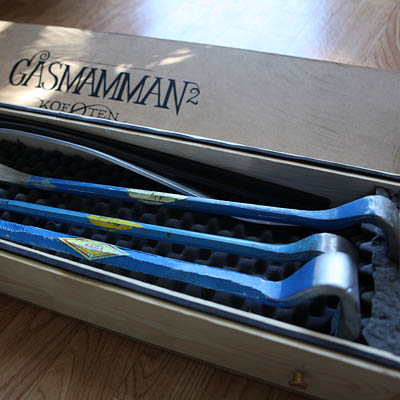 <b>Gåsmamman 2</b><br>the crowbars prepared for practical effects<br>Gåsmamman 2, on set – the crowbars prepared for practical effects.